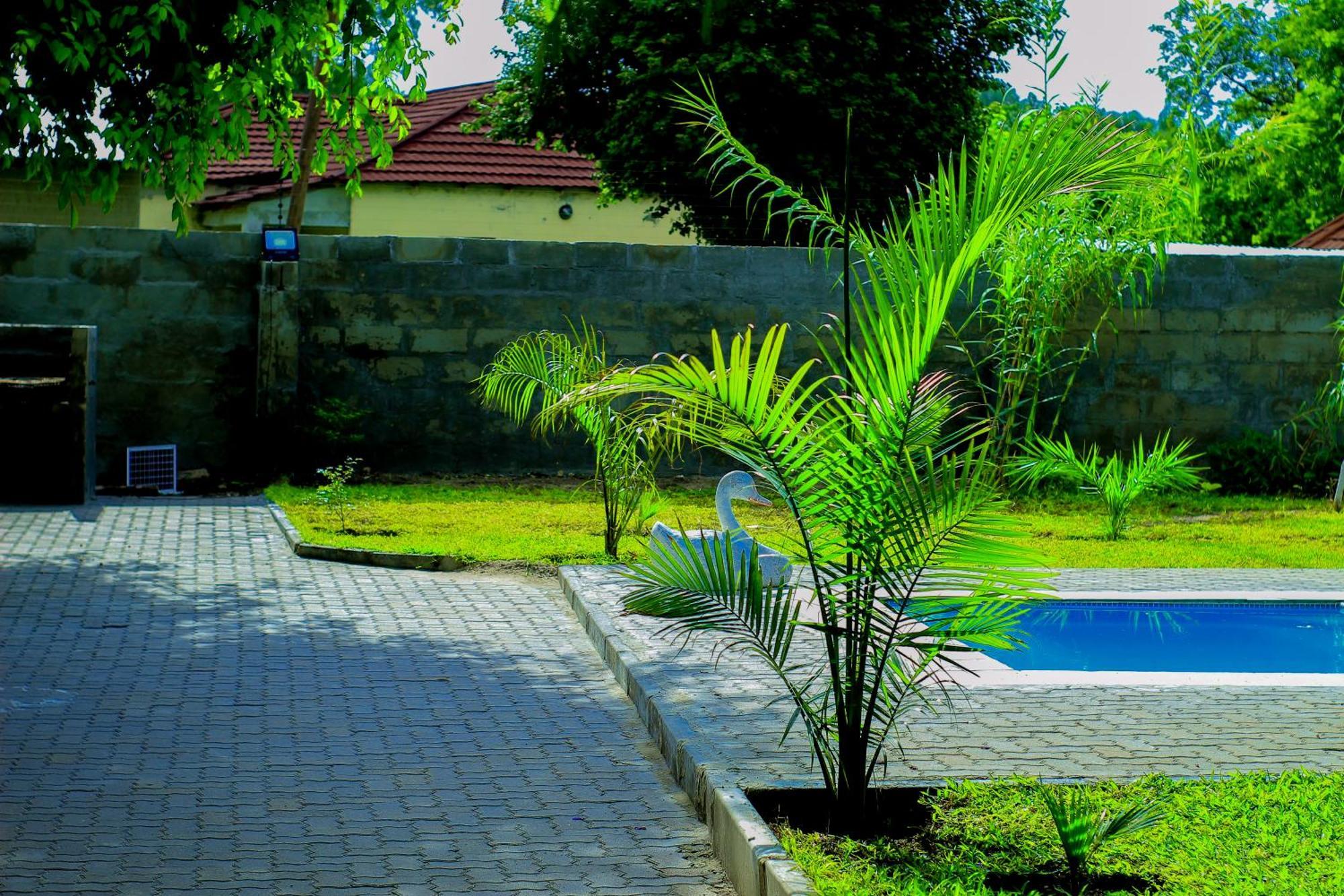 Golentle Home Stay Maun ภายนอก รูปภาพ